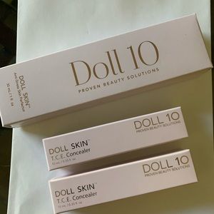 Doll 10 skin perfecter and 2 concealers.